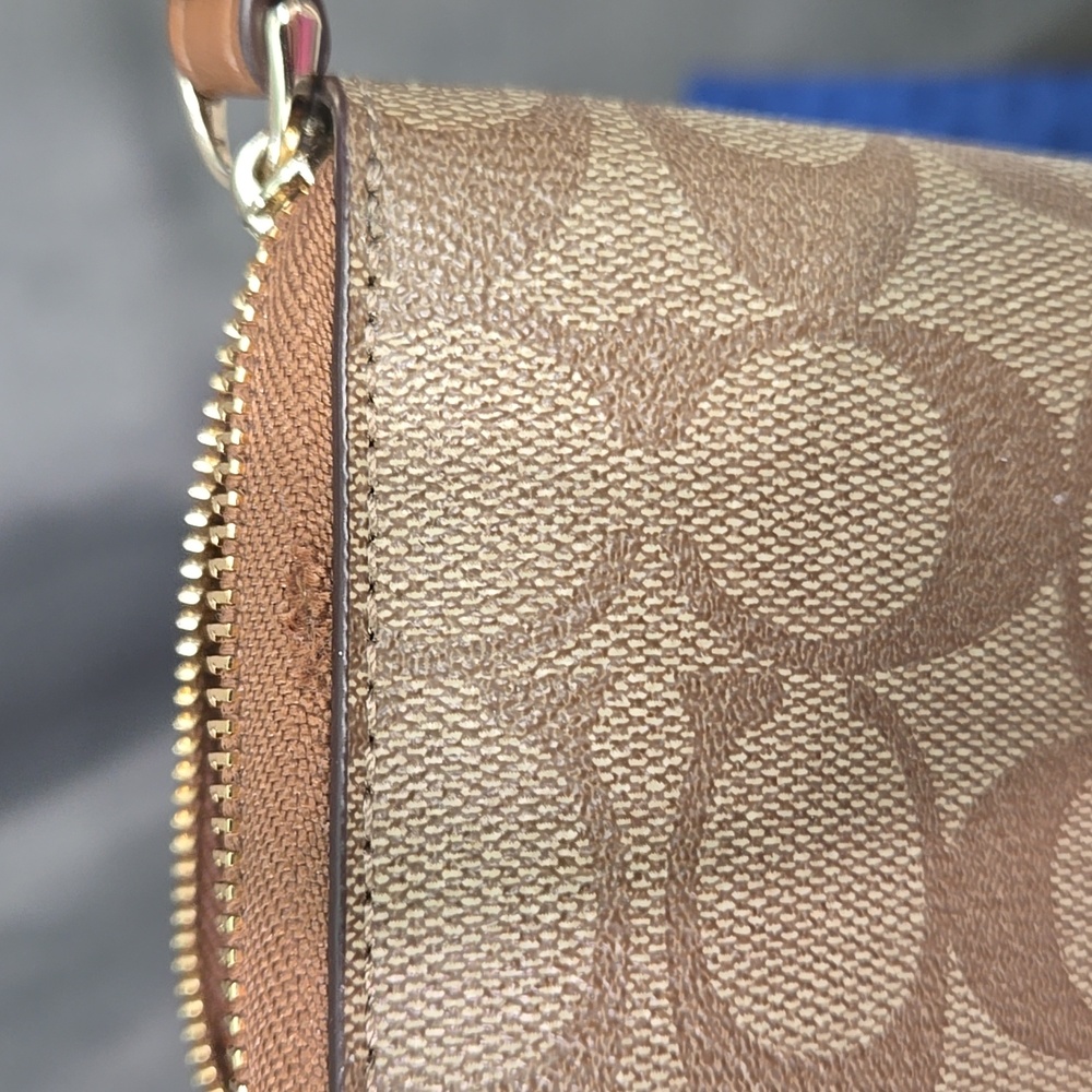 Coach Tan/Brown Signature Zip Wallet Wristlet - Picture 16 of 16